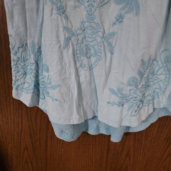 Gorgeous Mododoc Los Angeles Aqua Blue Embroidered Tank Top Size Medium - Picture 7 of 12